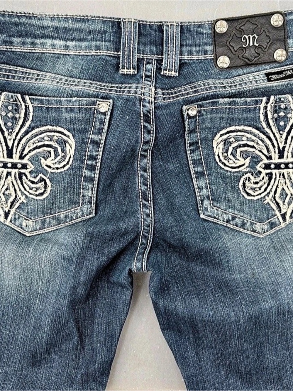 Miss Me Fleur de Lis Boot Cut Jeans Embellished Skinny Jeans Blue Waist 31